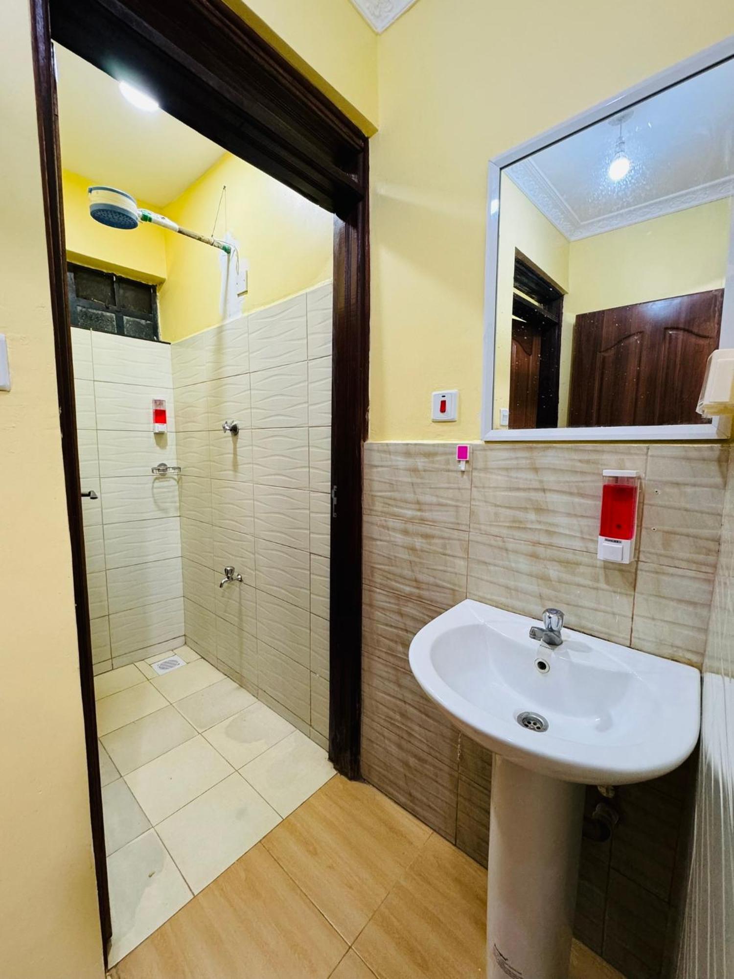 Lovely 2 Bedroom Apartment In Ongata Rongai ภายนอก รูปภาพ